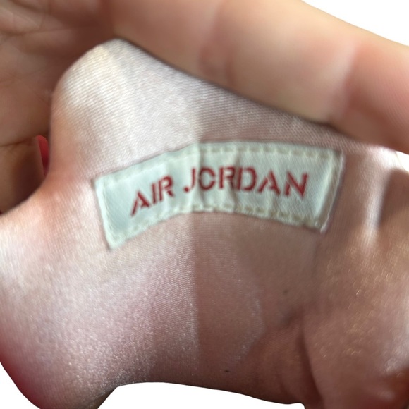 Girls Nike Air Jordan 5 Retro  Valentines Day RED Grape Fire Red PINK - Picture 5 of 8